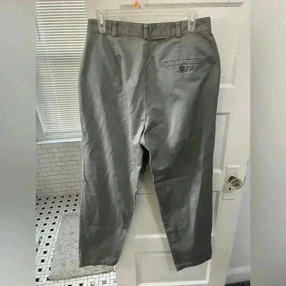 Dockers grey flat front khaki business casual slacks / pants size 12 - Picture 4 of 9
